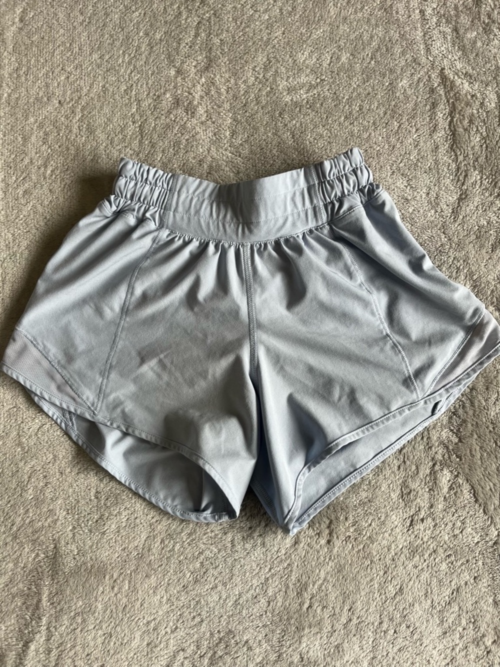 Lululemon Hotty Hot Shorts *Long 4” size 0